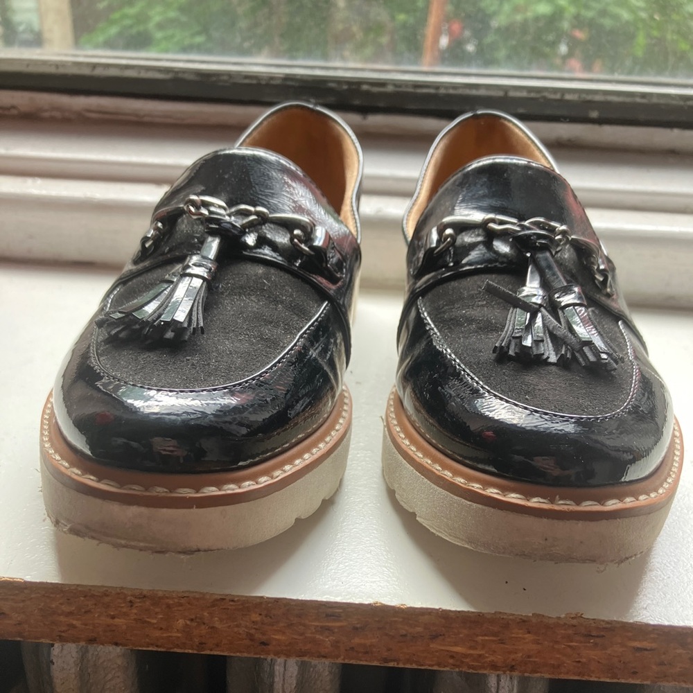 Naturalizer black patent loafers with white platform sole